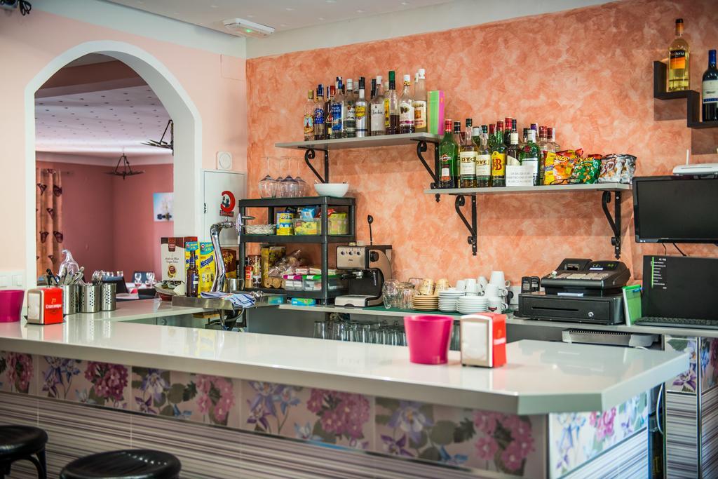 Hostal La Pastora Канделеда Экстерьер фото
