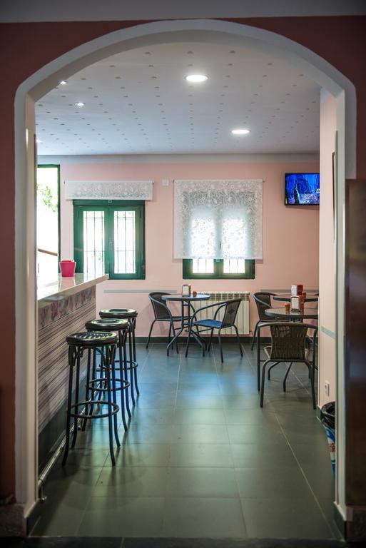 Hostal La Pastora Канделеда Экстерьер фото